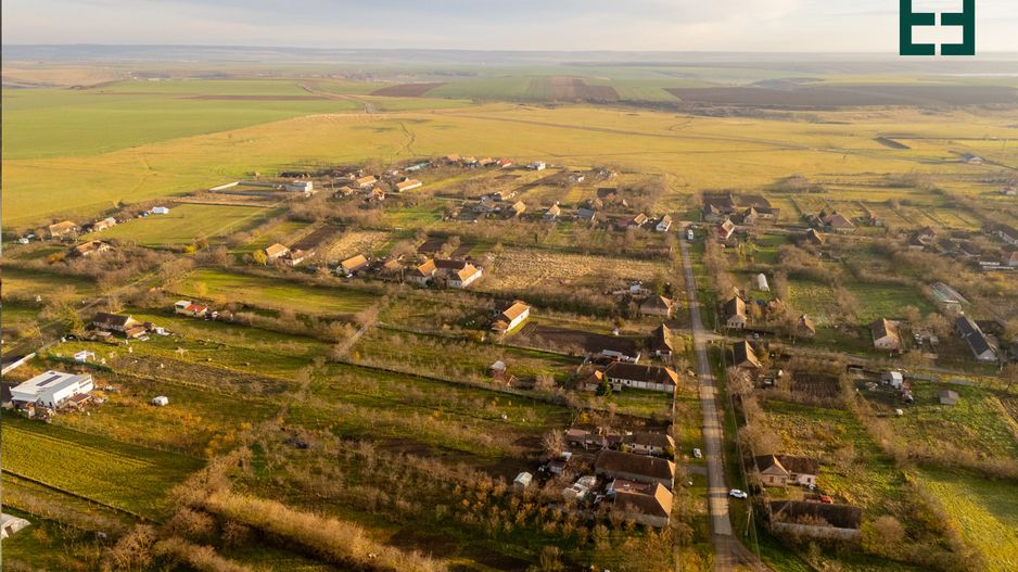 Vândut - Teren cu construcție – 2.480 mp – Seceani, Timiș - Poză 11