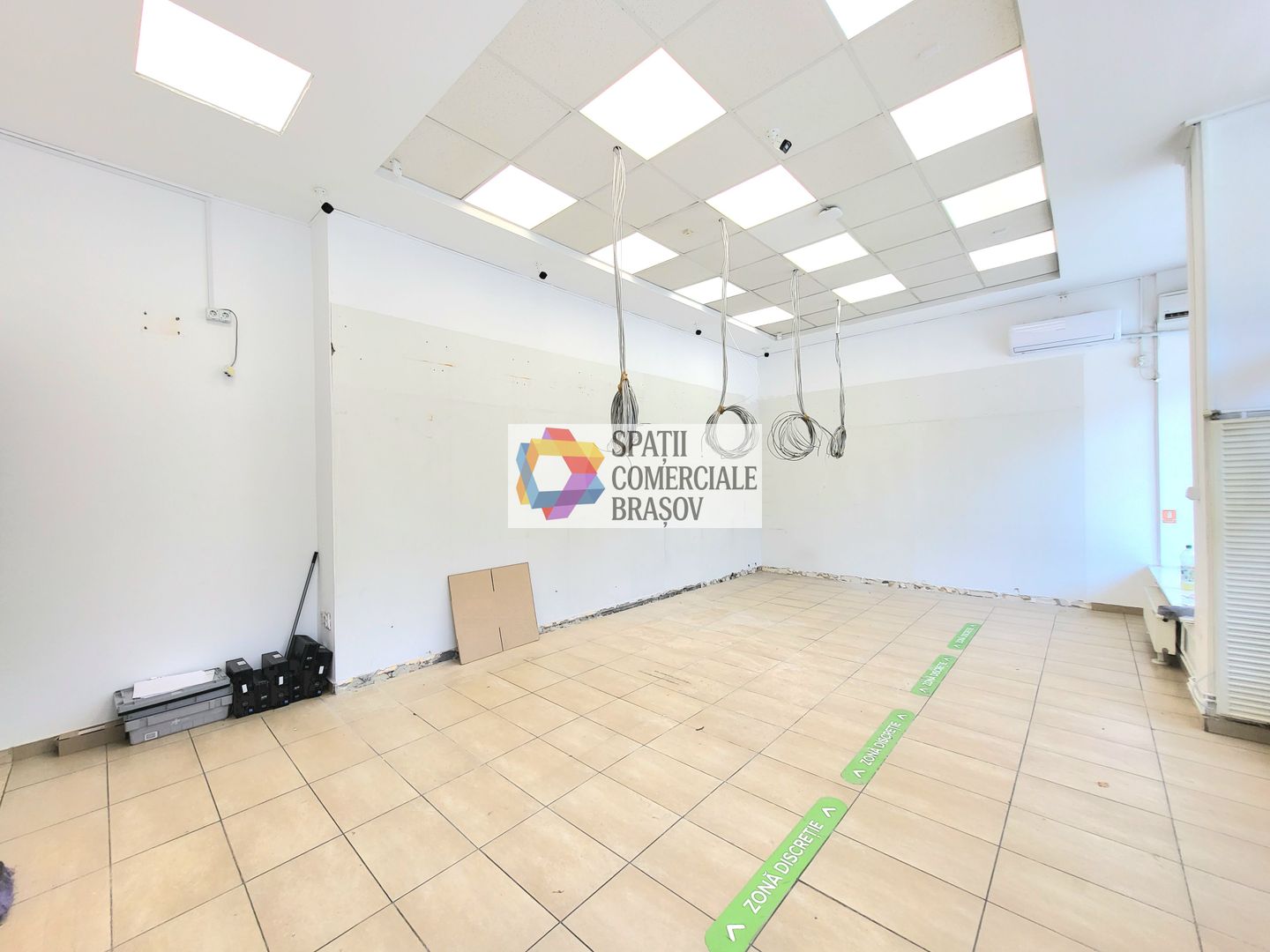 Spatiu comercial cu super vad- 250 mp - Poză 2