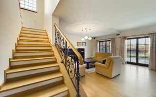 Vilă 6 camere zona Tabacovici - Poză 4