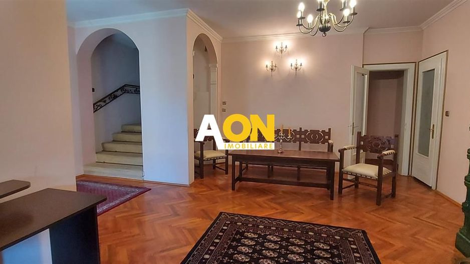 1/2 duplex  5 camere 232 mp teren cu garaj si curte ultracentral - Poză 5