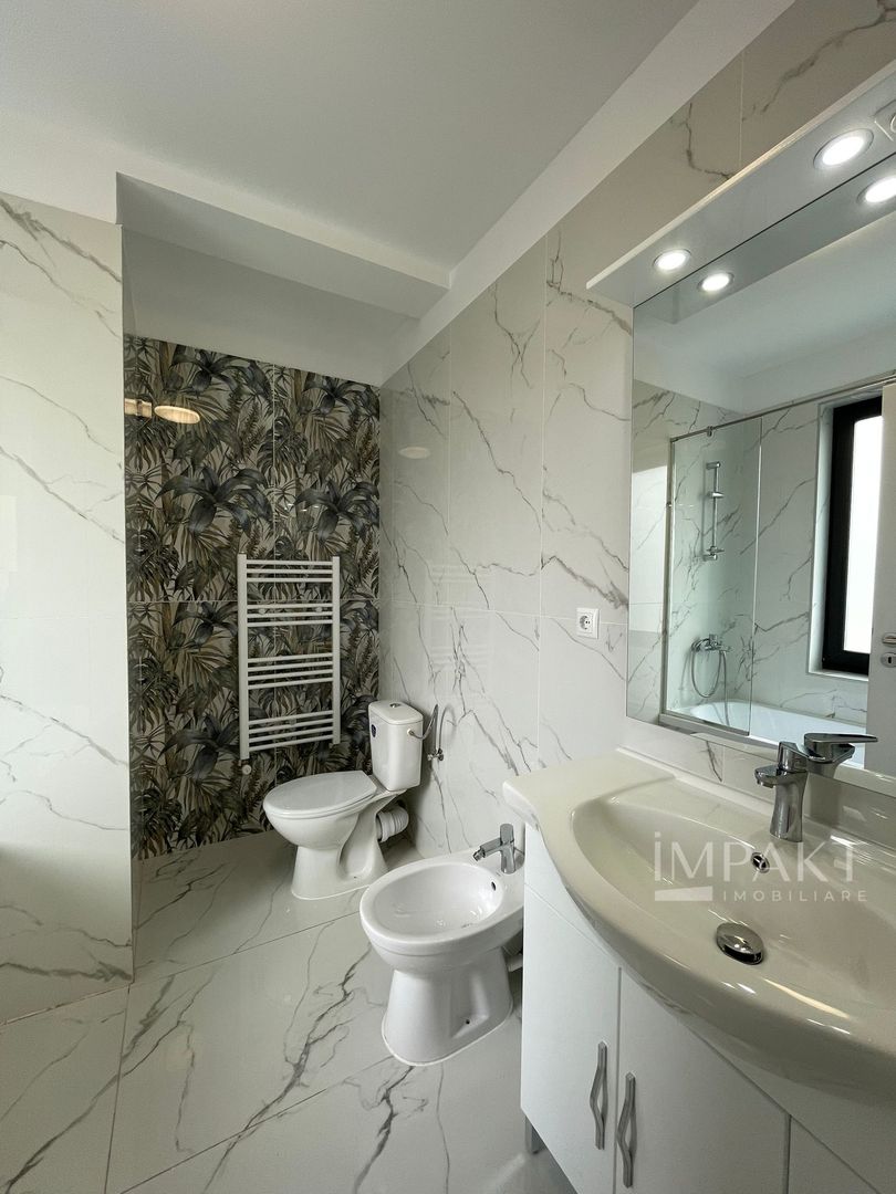 Casă / Vilă cu 4 camere de închiriat - Dezmir - Poză 13