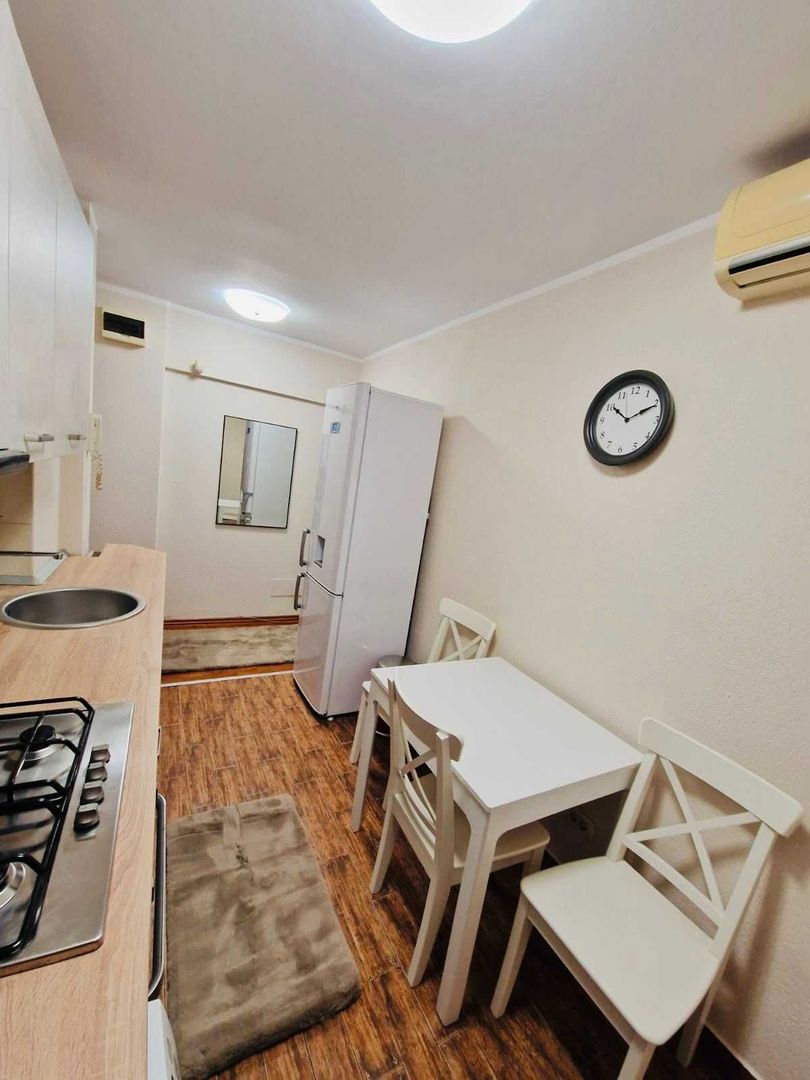 Inchiriez Apartament 2 camere Piata Amzei langa Teatrul Ion Creanga - Poză 5