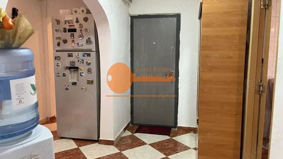 4 camere Vitan-Mihai Bravu-Centrala ( 550 m metrou ) - Poză 1