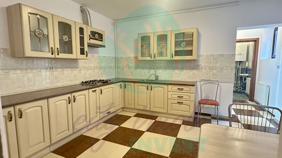 Casa eleganta si curte proprie de 71 mp in zona Plantelor - Poză 11