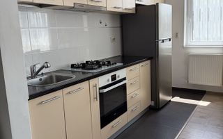 Apartament cu 3 camere aproape de Cluj în Florești - Poză 1