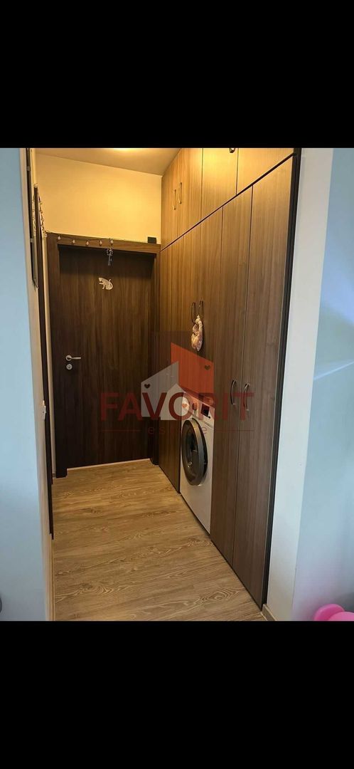 Etaj 2. Mobilat si utilat. Pozitie excelenta. - Poză 7