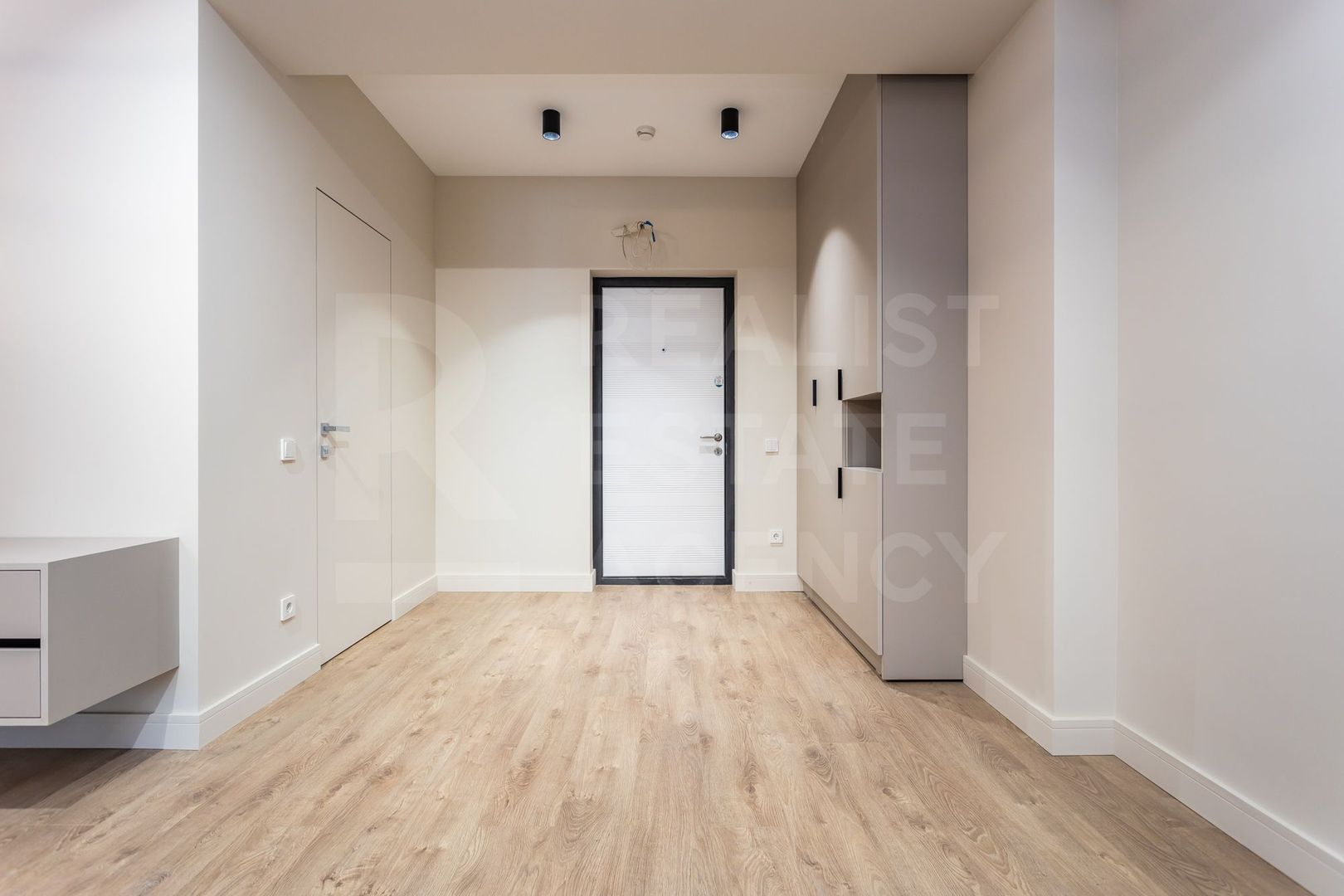 Vânzare, apartament, 2 camere, strada Calea Ieşilor, Sculeni - Poză 5