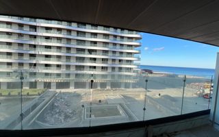 Stațiunea Mamaia - Garsoniera cu vedere la mare situată în Complex Casa Del Mar - Poză 6
