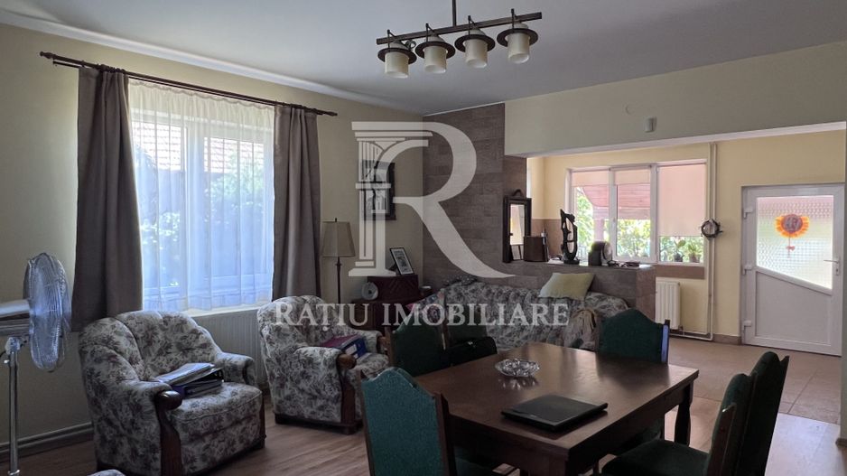 Casă cu 4 camere de vânzare | Parcelă de 700 mp | Sântandrei | Bihor - Poză 3