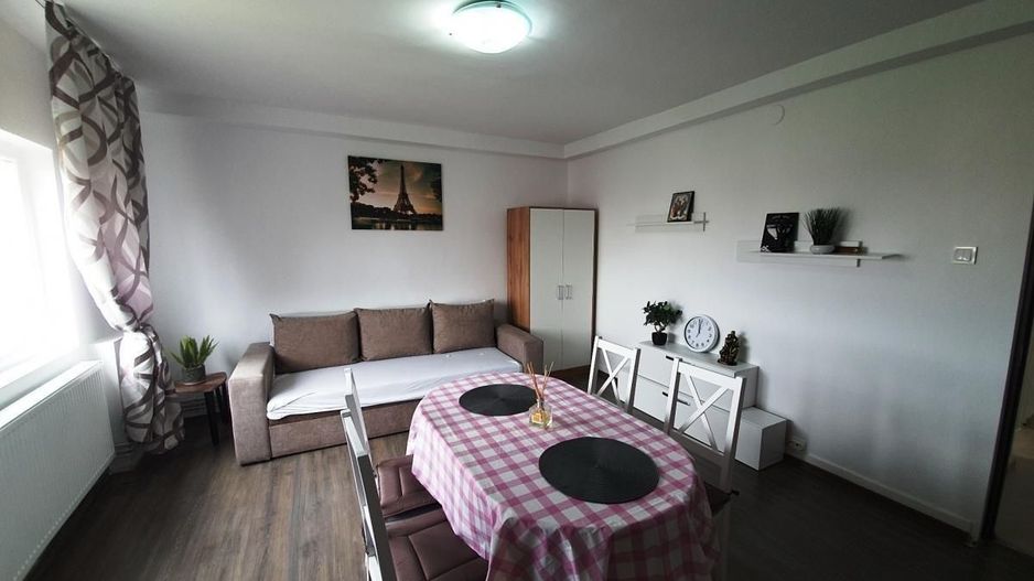 Apartament 3 camere - 13 Septembrie, langa Liceul Odobleja - Poză 2