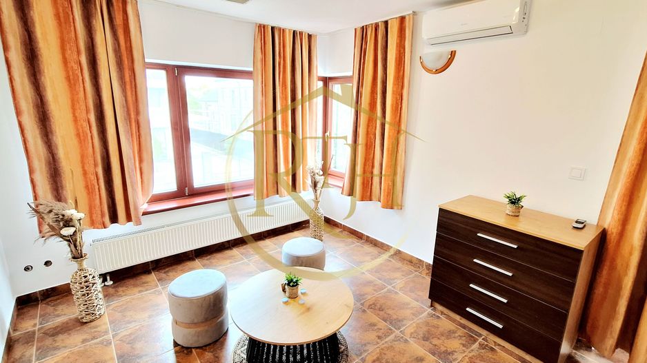 Oferim spre inchiriere, casa deosebi cu 4 camere,2 garaje,zona Soarelui-Braytim - Poză 11