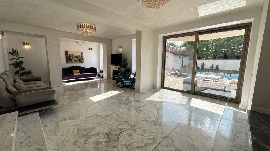 Vila Eleganta cu Piscină și Finisaje Premium în Zona Rezidentiala Iancu Nicolae - Poză 2