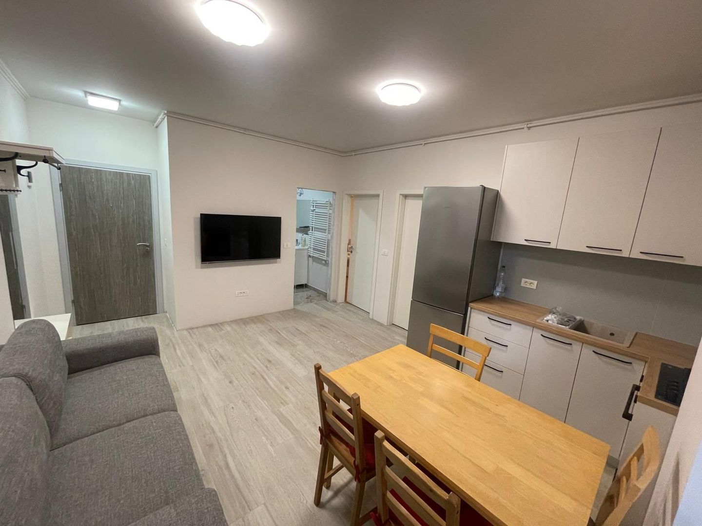 Giroc-Eso | 3 camere | Loc de parcare | Prima inchiriere - Poză 3