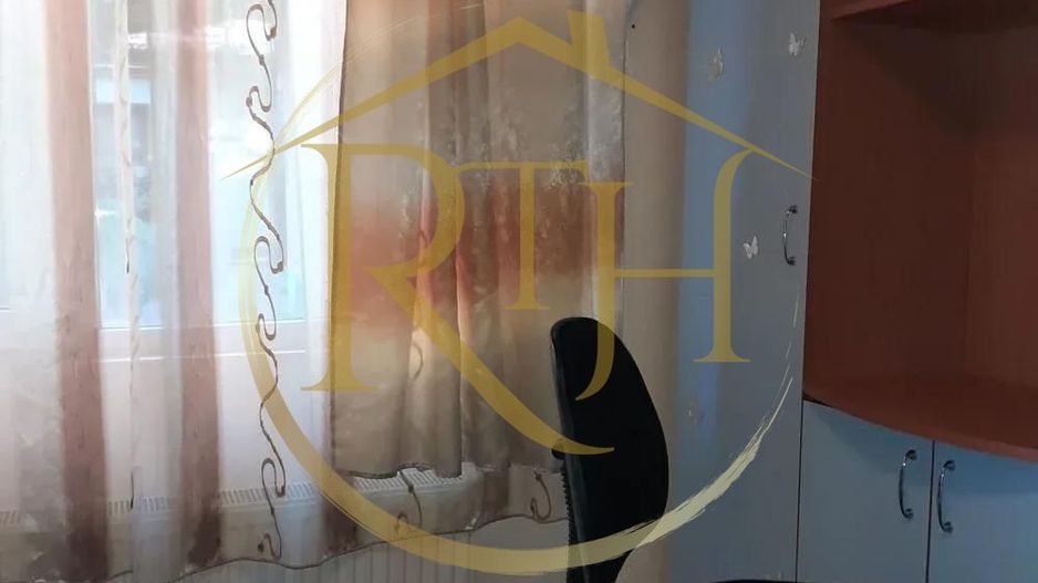 Oferim spre vanzare un ap 2 camere la curte comuna +75mp teren - Poză 3