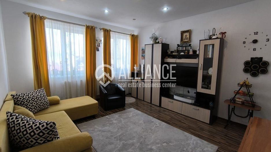 Apartament 3 Camere zona linistita ( Palas )( cod 12 ) - Poză 1