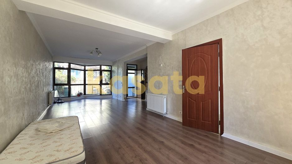 OPORTUNITATE | VILA SISESTI BANEASA  | 6 CAMERE | CURTE - Poză 4