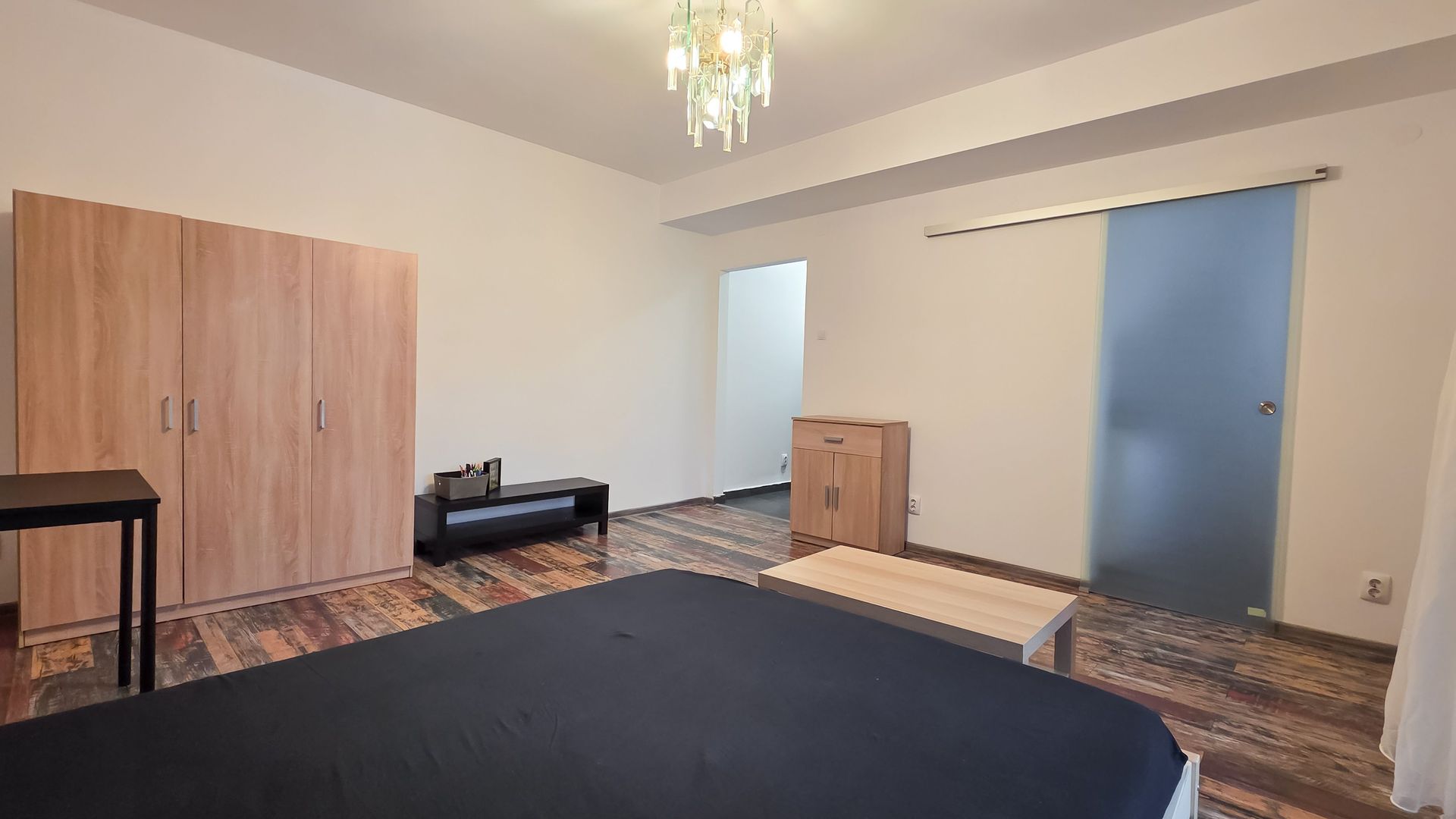 Garsonieră spațioasă de închiriat – Universitate | Str. Academiei - Poză 3