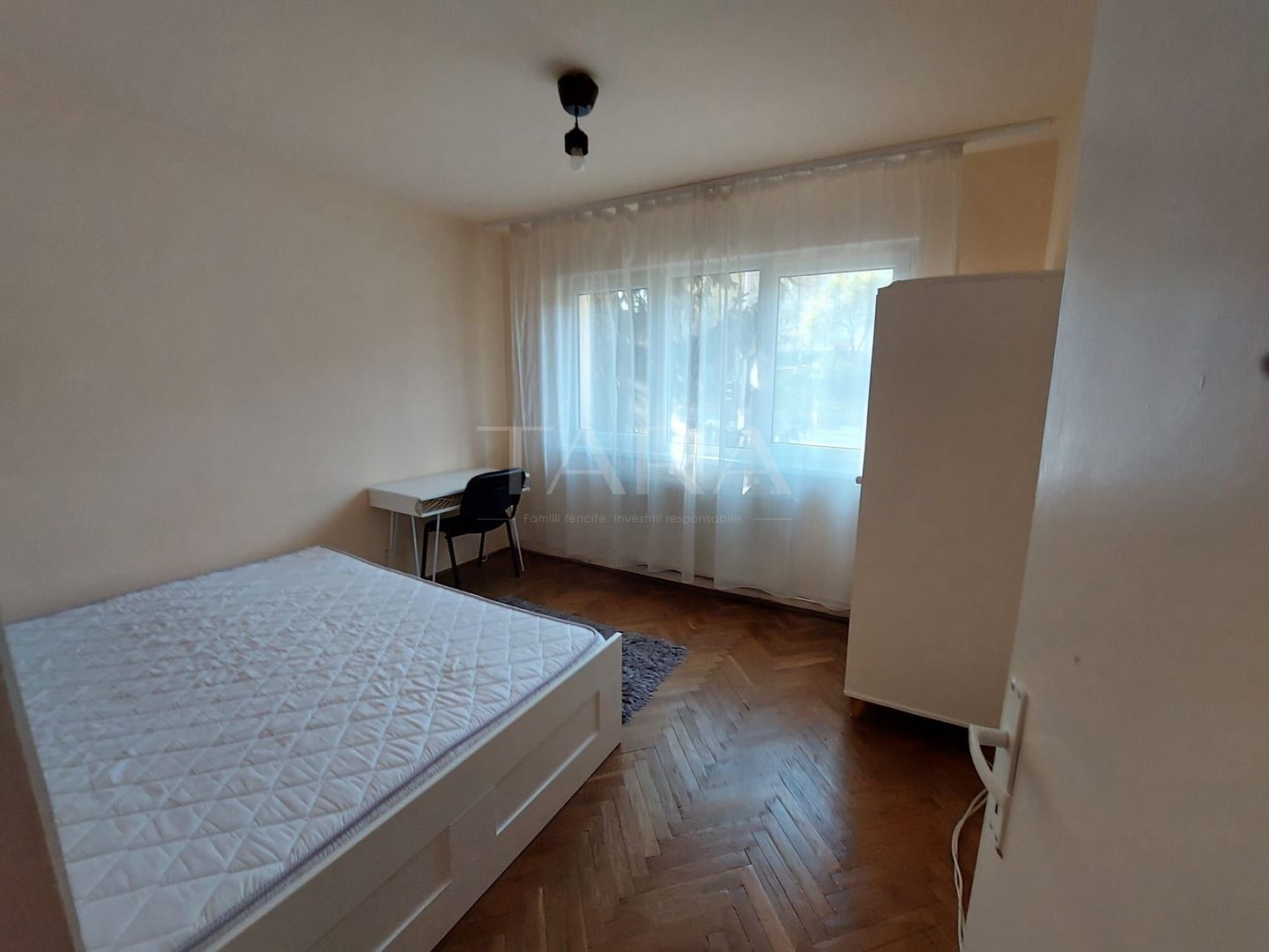 EXCLUSIVITATE. Apartament  4 camere decomandate, zona Primaverii. - Poză 9