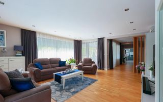 Vilă cu piscină, mobilată și utilată. Comision 0%. 410.000 Euro neg - Poză 8