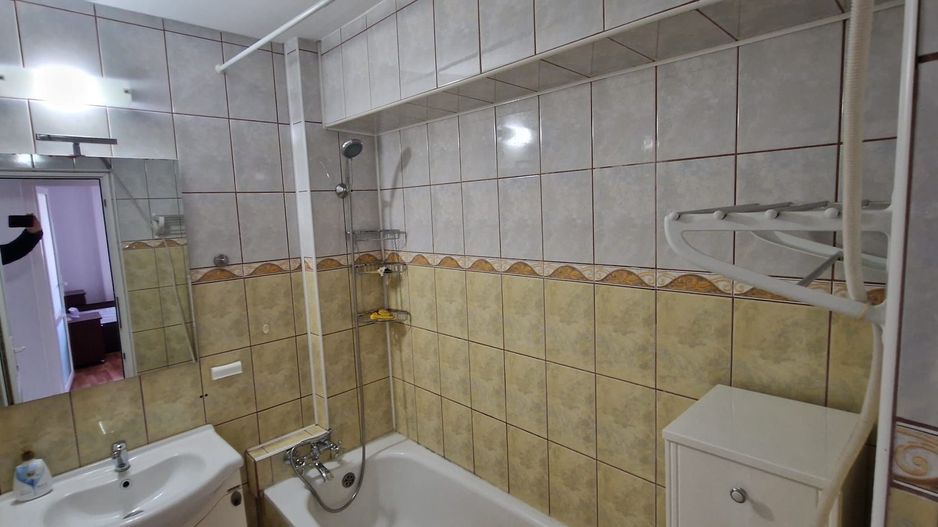 Apartament 3 camere central Falticeni-decomandat - Poză 8
