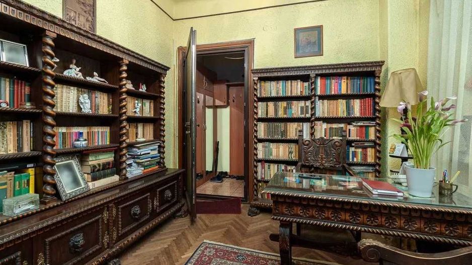 De vanzare Apartament 3 camere ULTRACENTRAL, Piata Rosetti - Poză 2