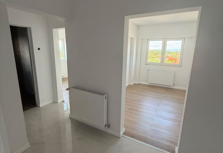 BRASADAS vinde ap 3 cam etaj 7/8 Micro 17 – Recent renovat. - Poză 1