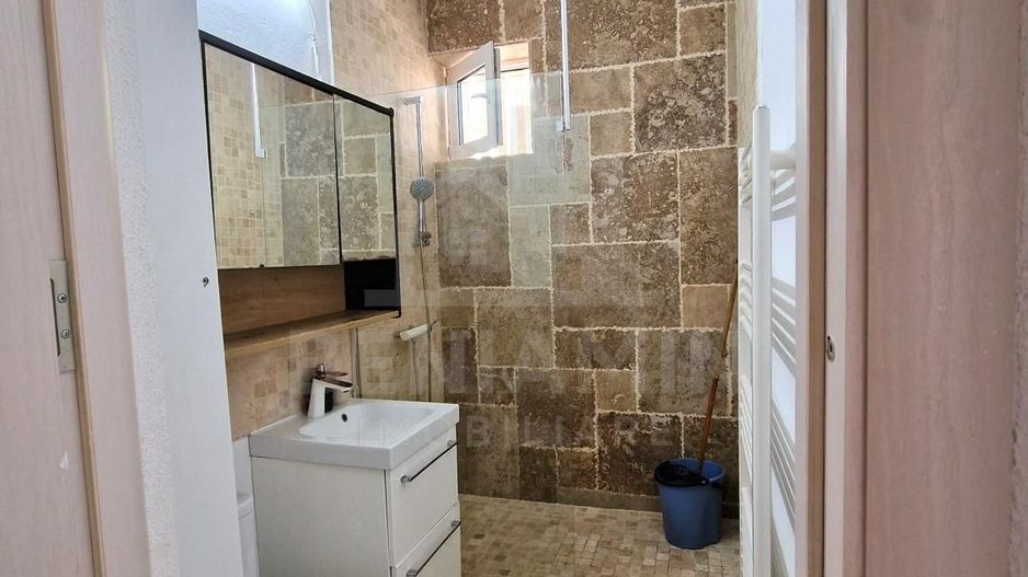 2 decomandat - centrala proprie - mobilat - utilat - English Park - Poză 5