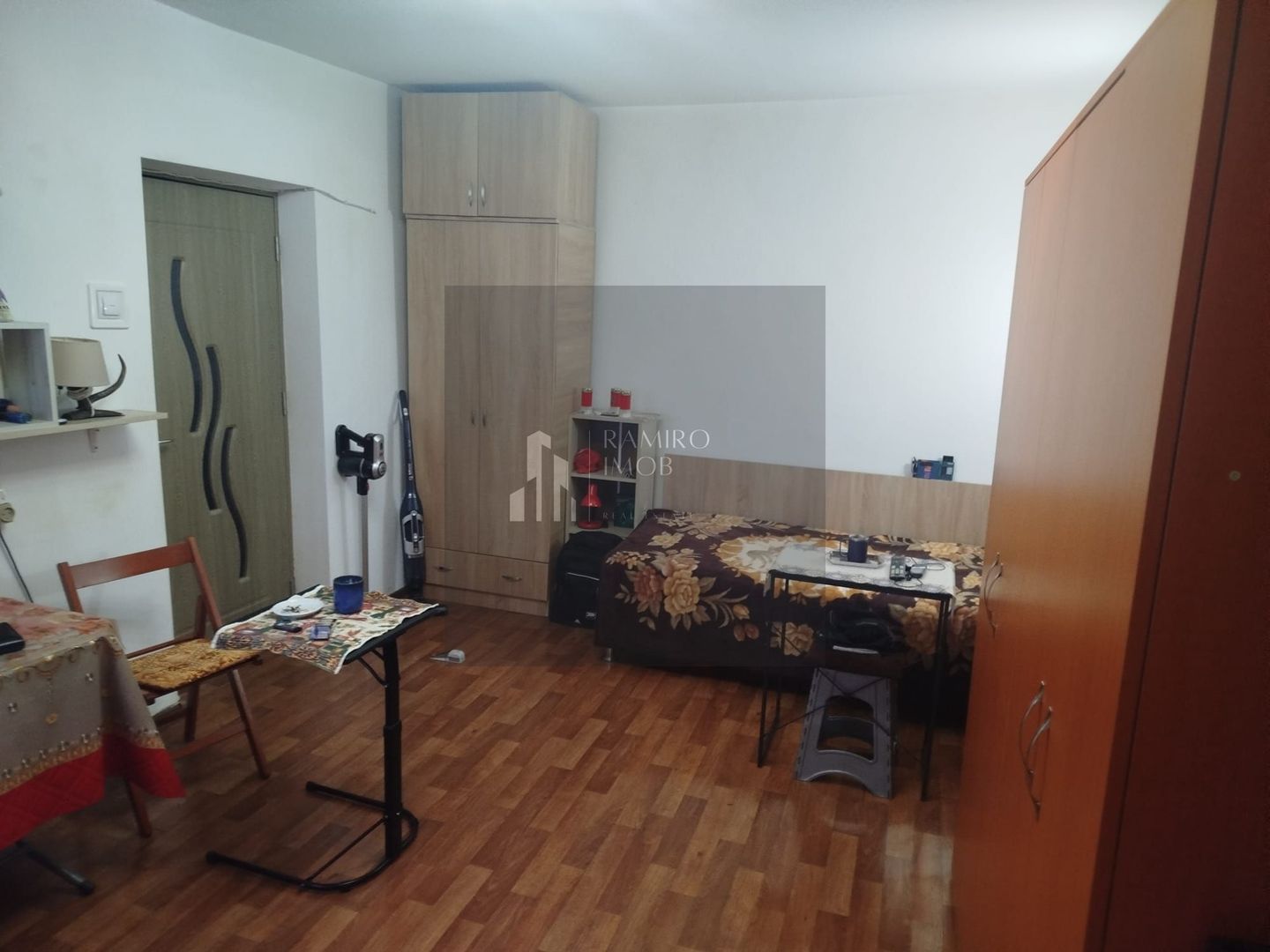 Garsoniera decomandata Dristor / Calea Vitan - Poză 1