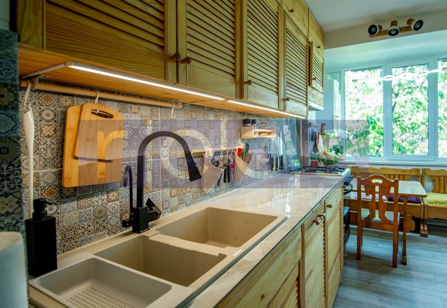 VANZARE APARTAMENT TITAN DESIGN UNIC RENOVATE 3 CAMERE 91MP DECOMANDAT - Poză 1