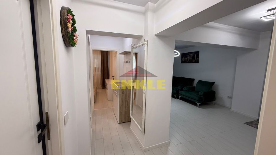 DE ÎNCHIRIAT – APARTAMENT ULTRAMODERN CU 3 CAMERE - Poză 7