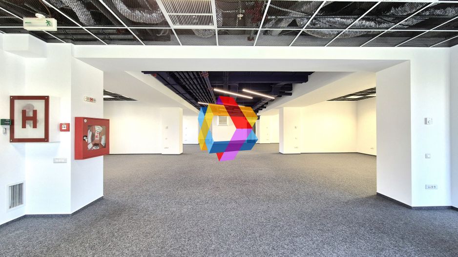 Spatiu de birouri ultramodern Brașov - 367 mp + Teresa 240 mp - Poză 2