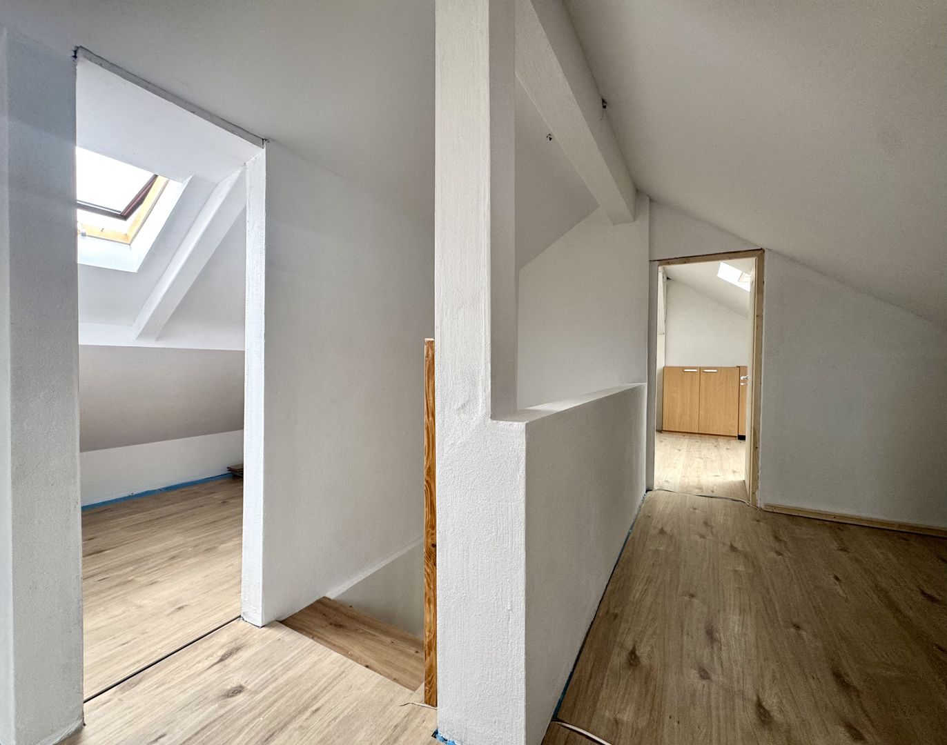 Duplex modern -  confort, eficiență și independență energeticǎ - Poză 12