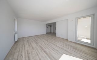 Apartamente 2 camere  Cartierul Tractorul  /  Mall Coresi - Poză 3