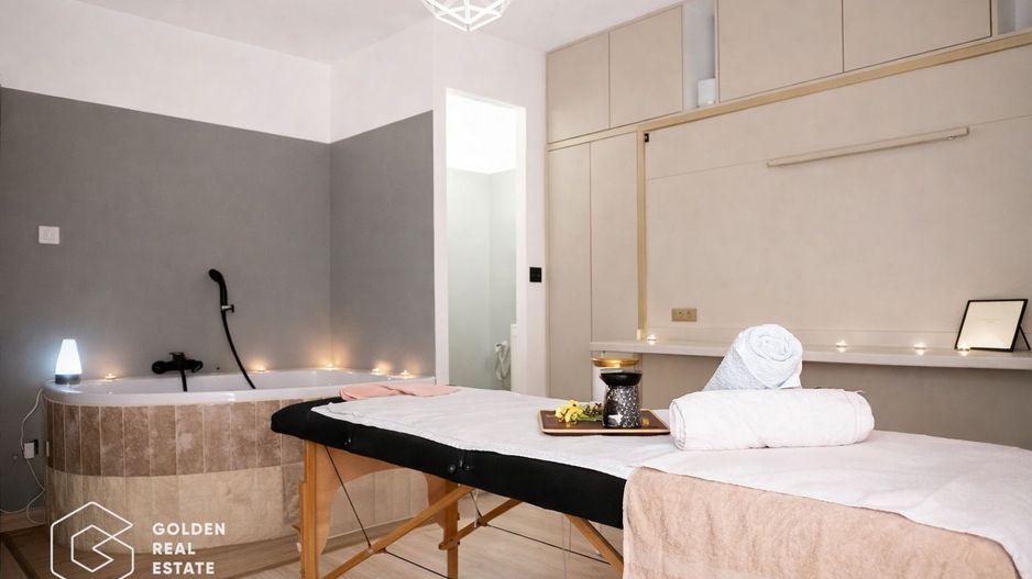 Vilă exclusivistă cu funcțiuni mixte, în Sânandrei- potențial investițional - Poză 4