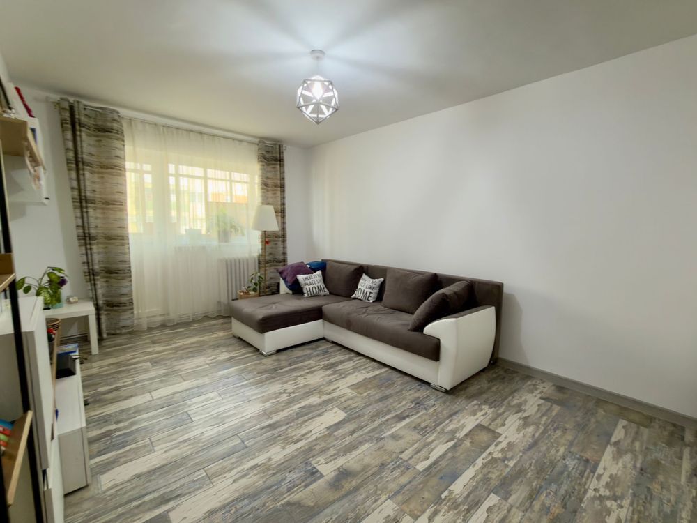 Apartament 2 Camere decomandat, zona Ciuperca - Poză 3