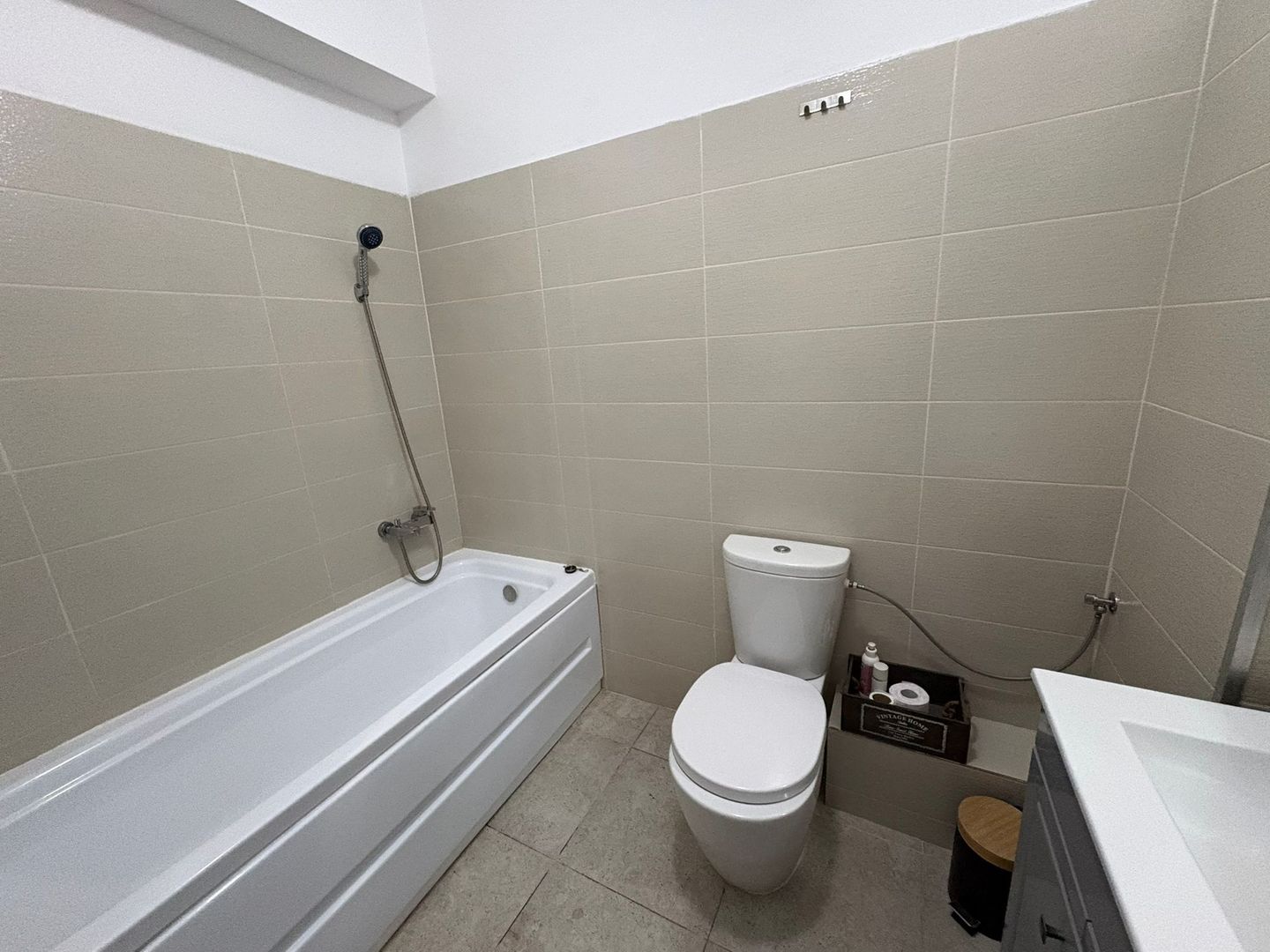 AP. 2 CAMERE METALURGIEI, BLOC NOU, CENTRALA, LOC PARCARE, MODERN - Poză 7