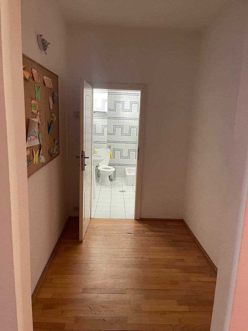 Apartament in vila de inchiriat - pretabil zona birou - Poză 2