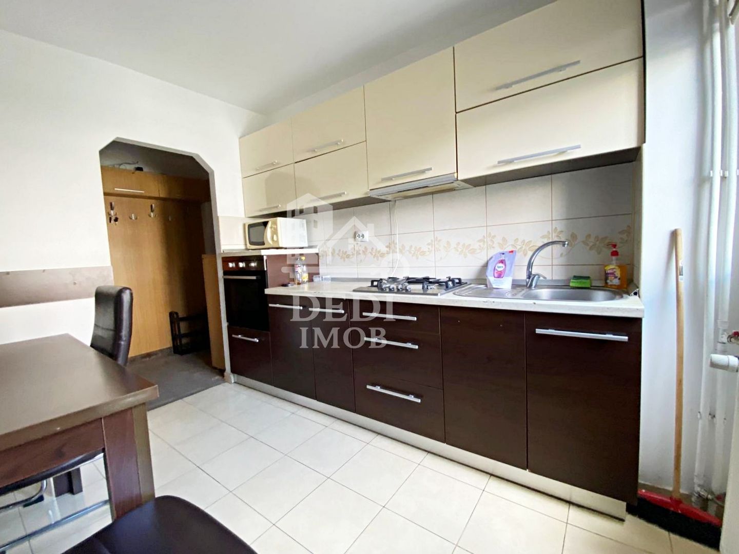 Apartament cu 3 camere de vanzare zona Bulevardul Dacia, Oradea - Poză 7