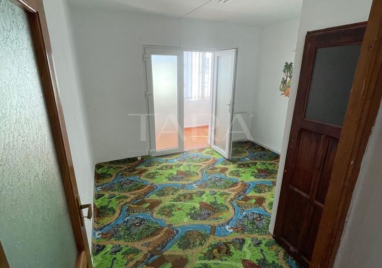 Apartament versatil– ideal pentru locuință sau spațiu comercial. - Poză 6