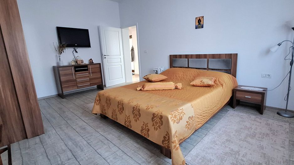 Duplex parter cu teren de 343mp - Poză 14