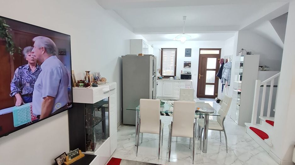 Cochet si primitor - Poză 2