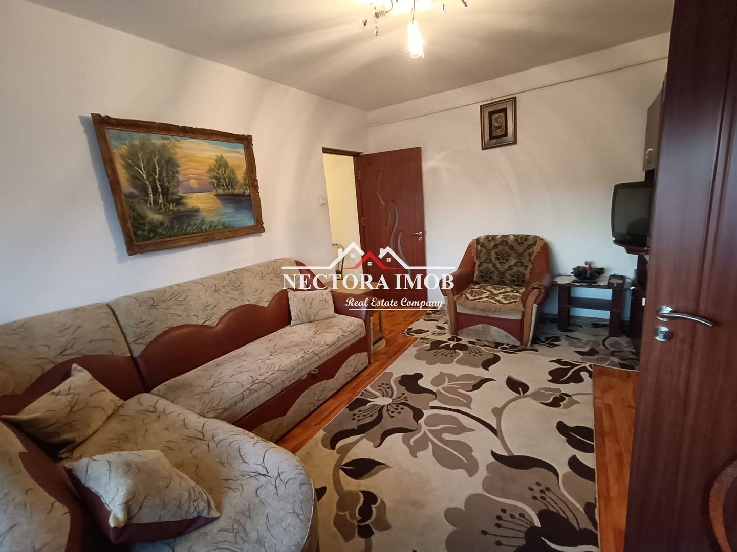 NECTORA IMOB-Apartament 2 camere, Zona Nufarul, 40 mp, mobilat/utilat - Poză 1