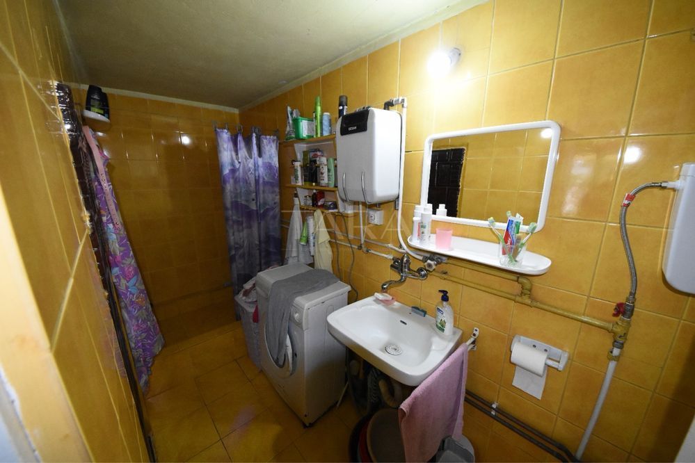 Casă cu 3 camere și teren generos, Grigorescu – locație liniștită - Poză 3