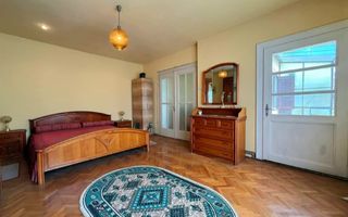 Apartament 4 camere 110 mp utili cu teren aferent si 2 bai Central - Poză 2