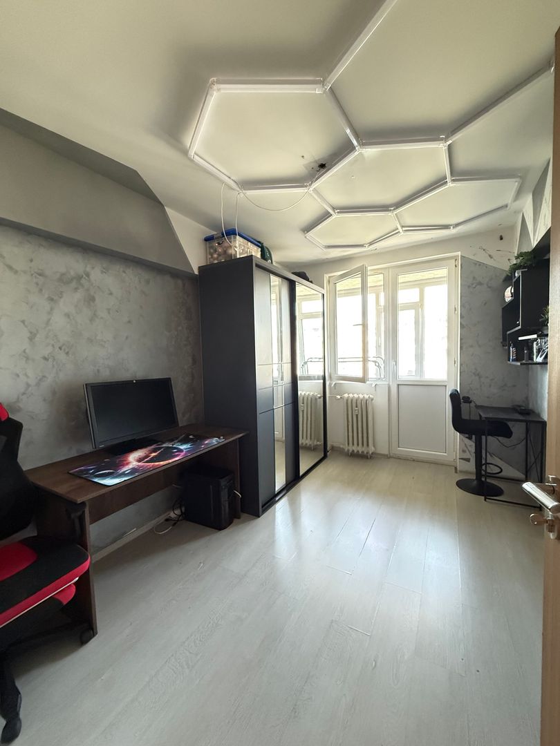Vanzare apartamernt 3 camere Drumul Taberei, Bucuresti - Poză 5