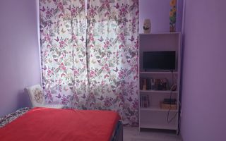 Apartament 3 camere cochet în Piatra Neamț, etaj 3, poziție foarte bună - Poză 3