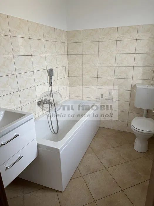 Vila 4 camere Valea Adanca - 730 euro - Poză 7