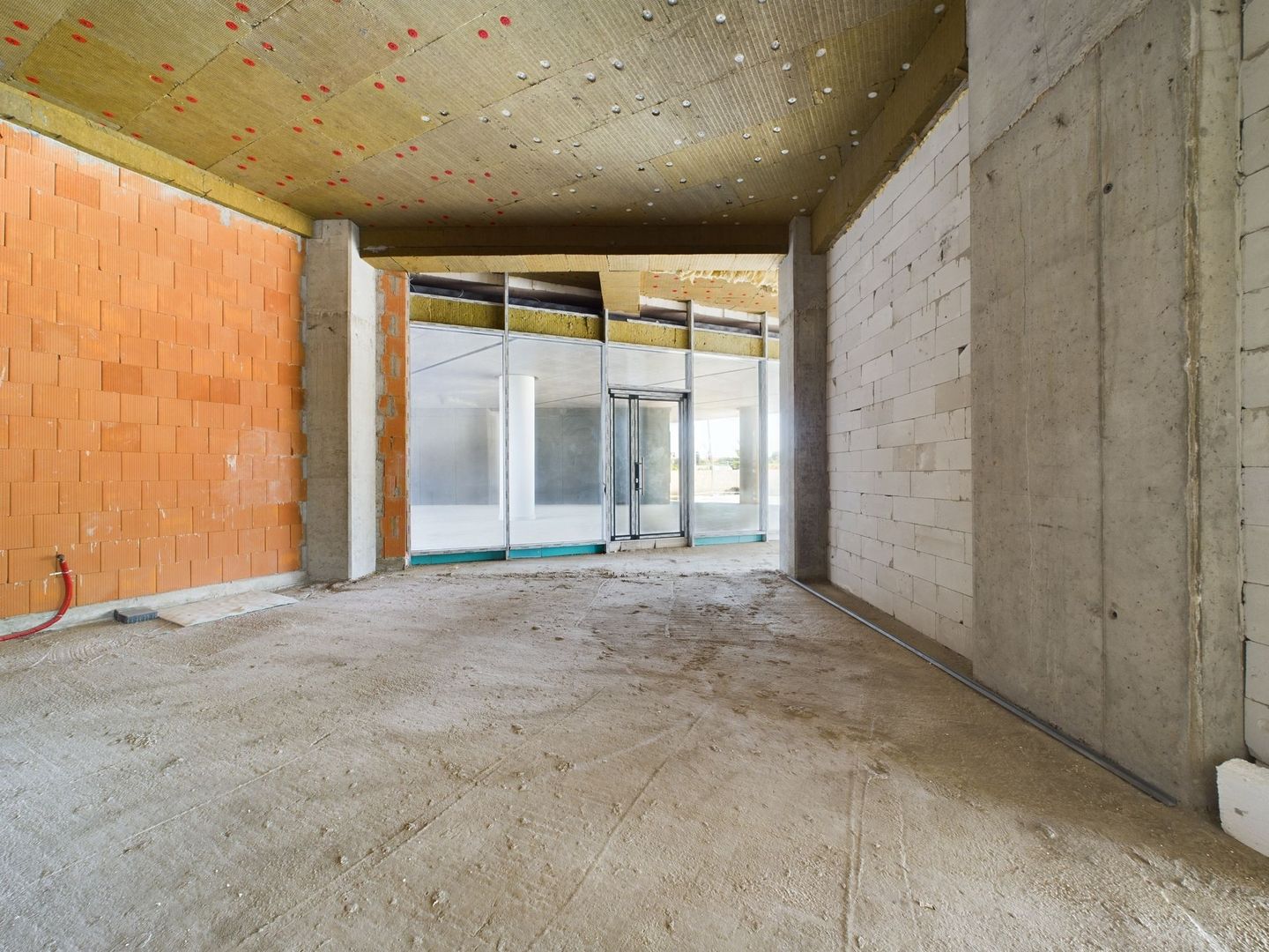 Spațiu comercial central în zona Circumvalațiunii City of Mara - Poză 11