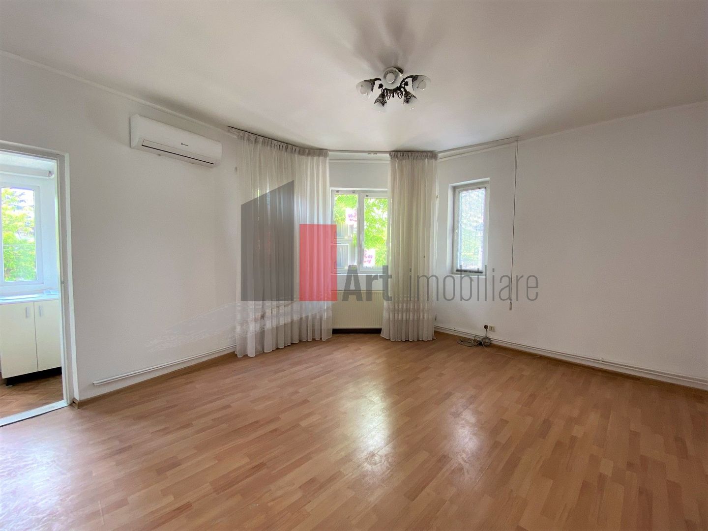 Apartament 2 camere in Vila | zona Decebal - Poză 5