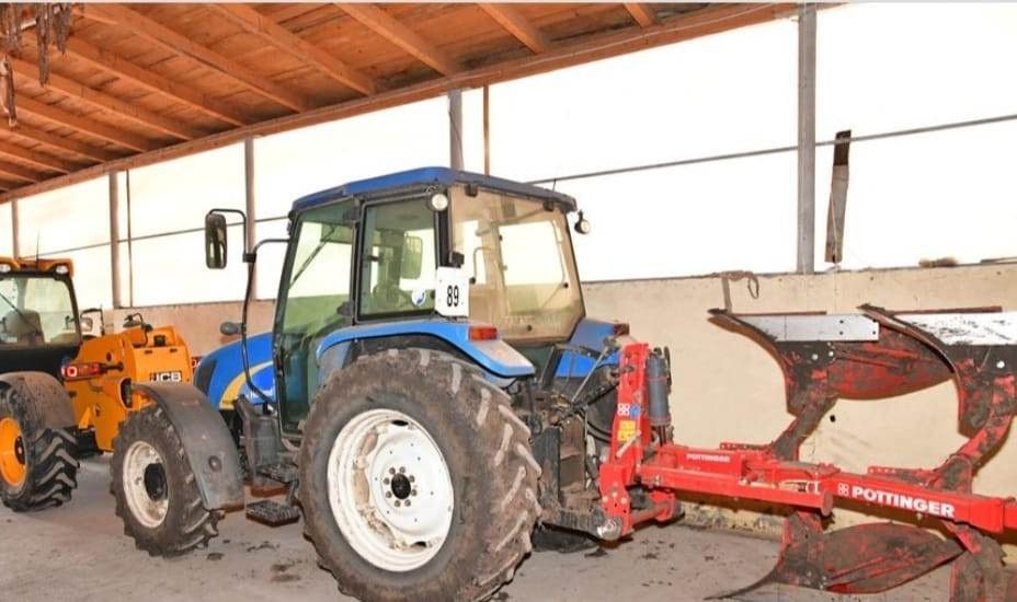 Vanzare ferma agricola Negru Voda - Constanta cu 240 hectare teren si utilaje - Poză 28